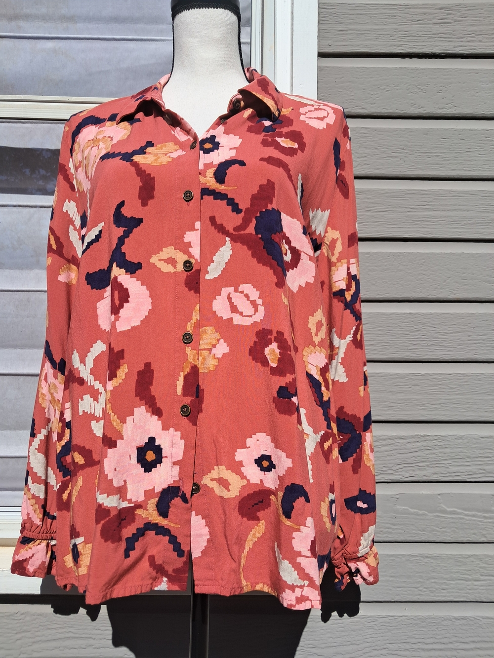 Canyon Retreat L Button-Front Shirt Coral Rust Pink EUC - Picture 2 of 12